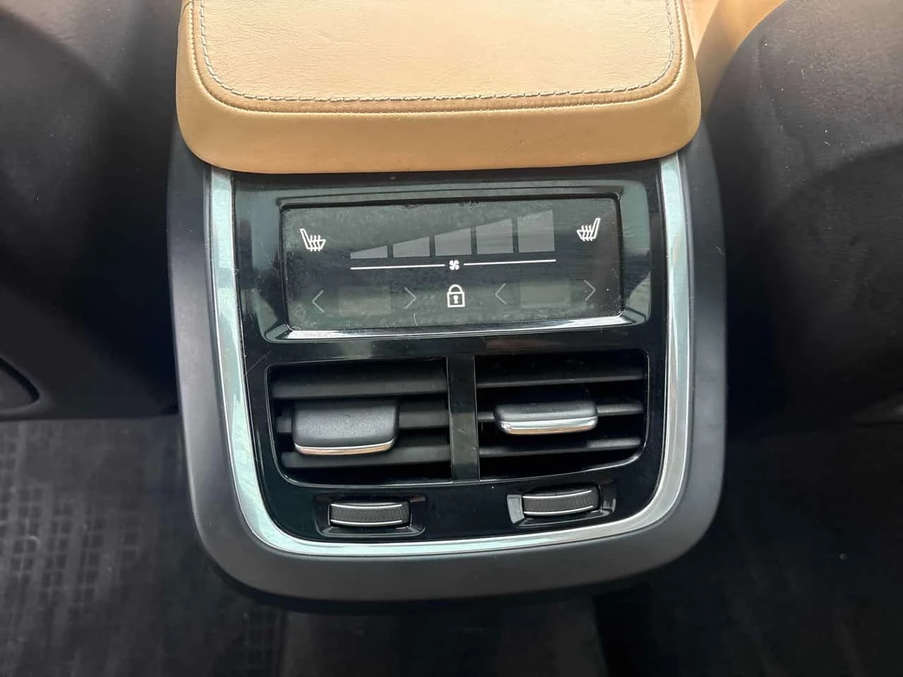 Volvo Xc90  Inscription / HUD / Bowers & Wilkins  | Mobile.bg � ����������� 12