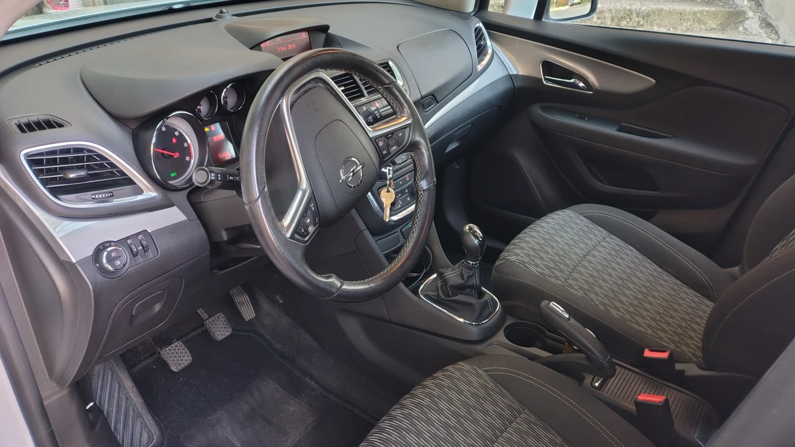 Opel Mokka, снимка 5 - Автомобили и джипове - 56596263