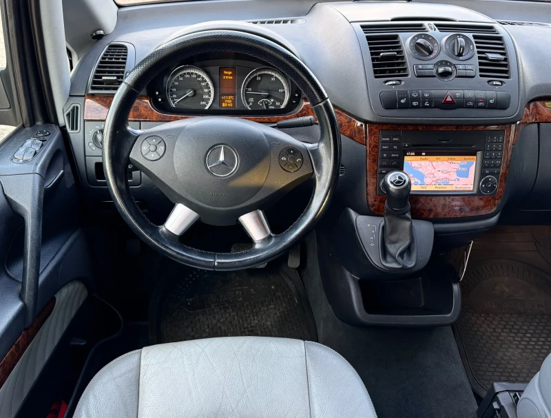 Mercedes-Benz Viano 2.2 163kc.АВТОМАТ 8-Местен, снимка 8 - Бусове и автобуси - 49190109