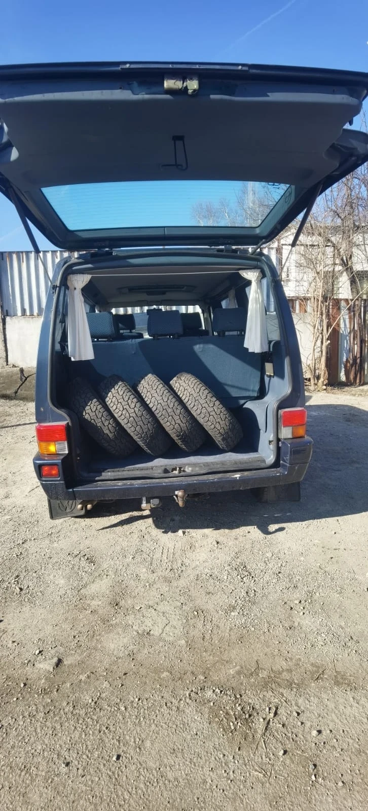 VW T4 2, 5 bensin, снимка 3 - Бусове и автобуси - 49089484