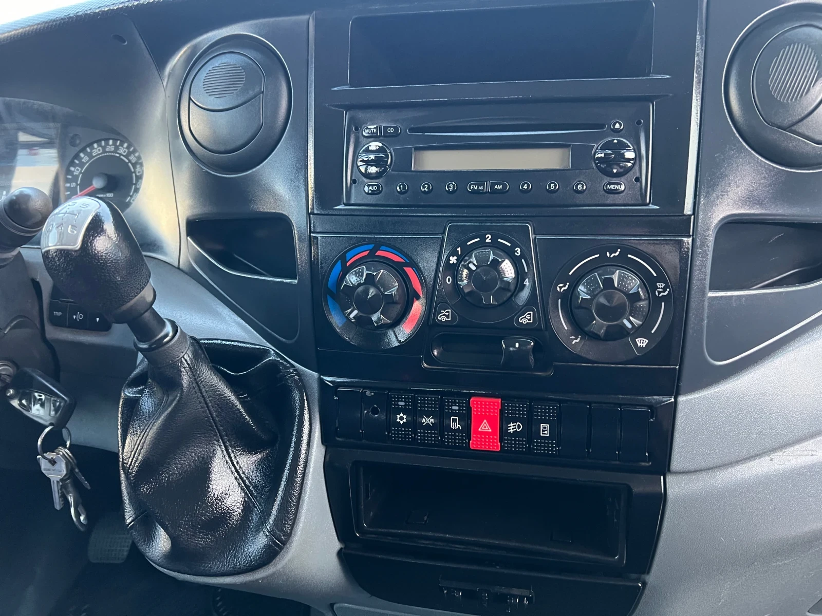 Iveco 35c15 7  3.40  | Mobile.bg   16