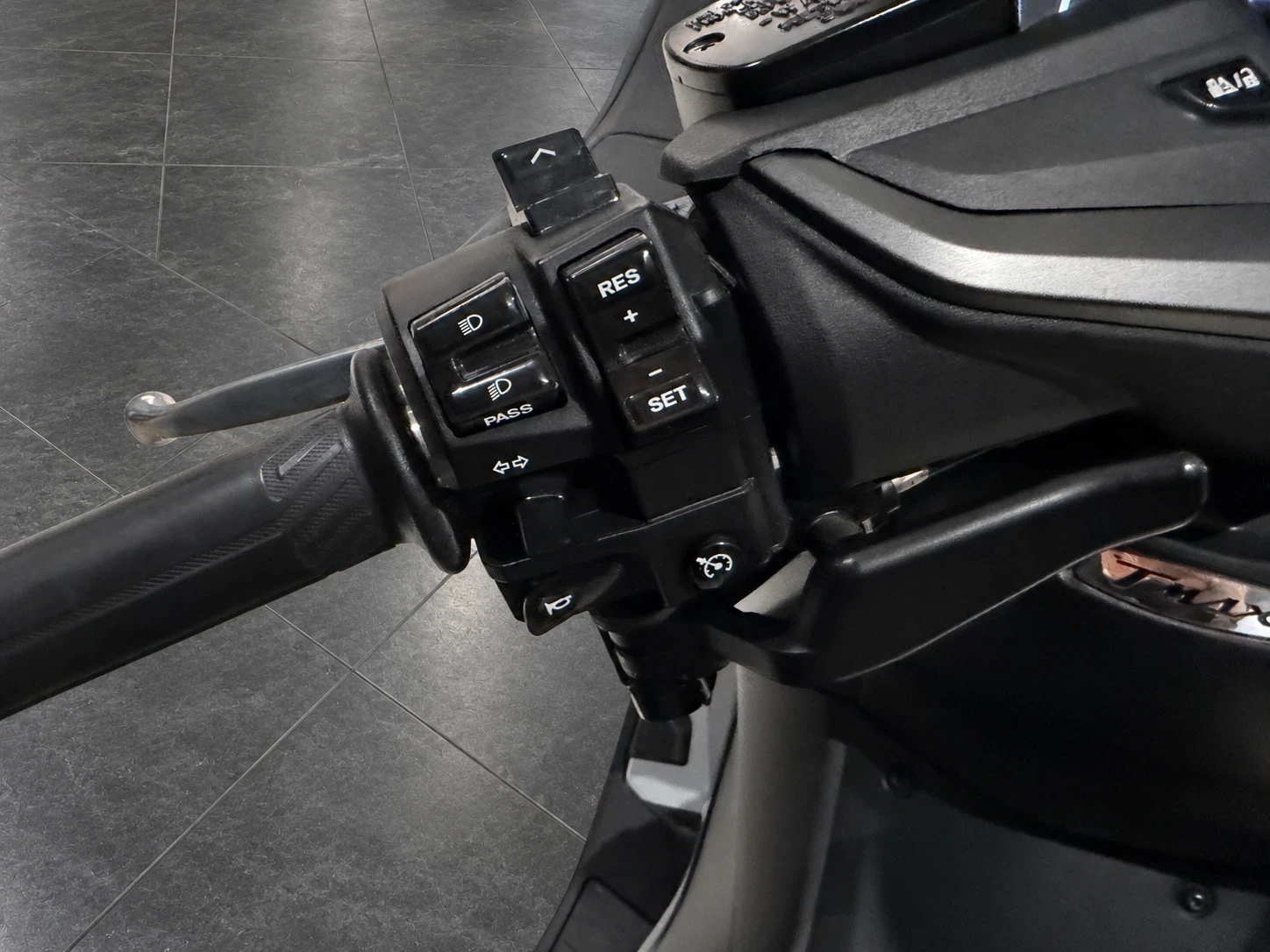Yamaha T-max 560 | Mobile.bg � ����������� 9