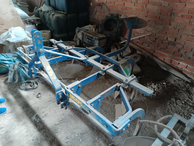 Плуг Друга марка, снимка 3 - Селскостопанска техника - 52796588