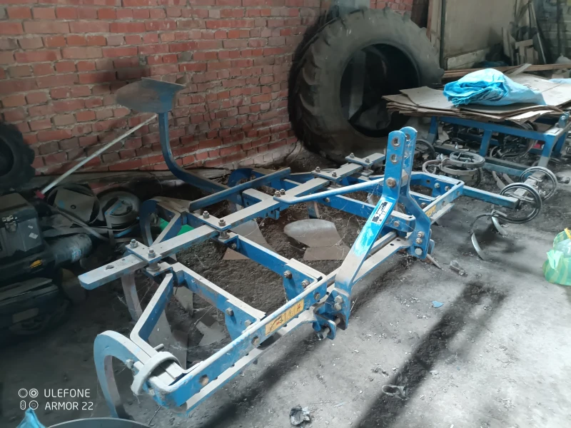 Плуг Друга марка, снимка 2 - Селскостопанска техника - 52796588