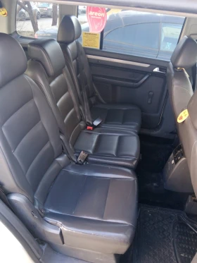 VW Touran 1.9 TDI, снимка 6