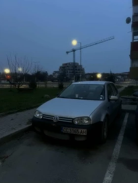 VW Golf - 1300 € / 2542.58 лв. - 82920982 2