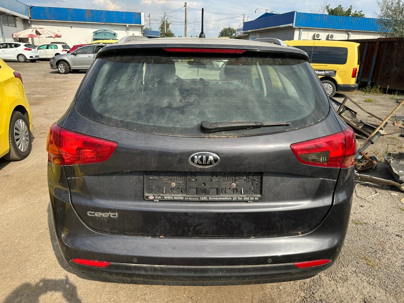 Kia Ceed 1.4 бензин, снимка 4 - Автомобили и джипове - 41945836