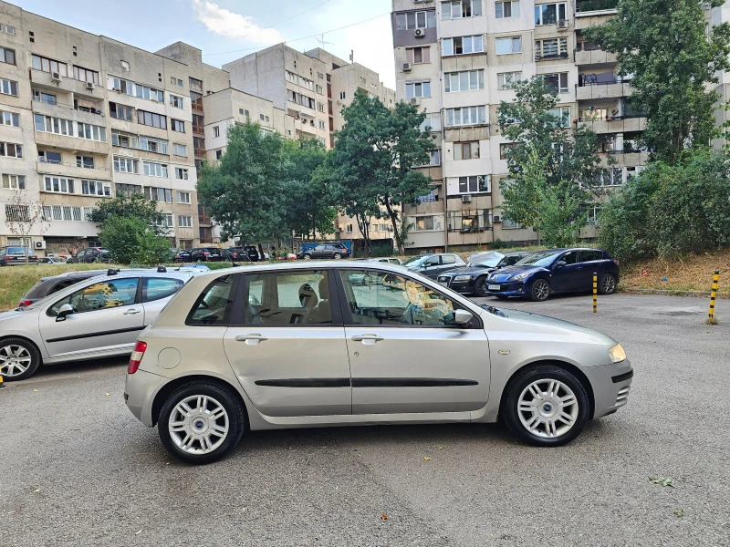 Fiat Stilo 1.8 ГАЗ-ИНЖ * КЛИМАТРОНИК* НАВИ!, снимка 2 - Автомобили и джипове - 47231385