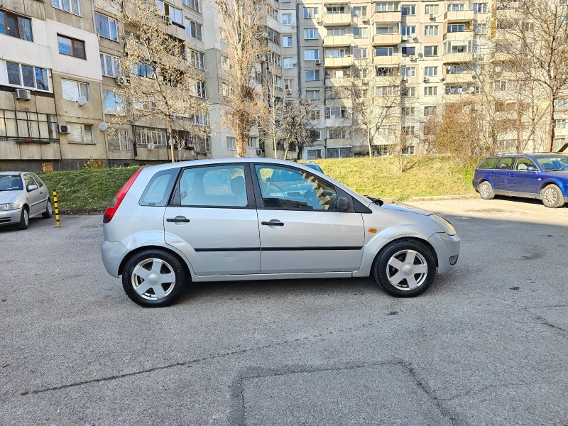 Ford Fiesta 1.3  A/C !TOП!, снимка 6 - Автомобили и джипове - 49039906