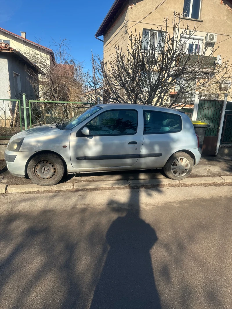 Renault Clio, снимка 5 - Автомобили и джипове - 48840295