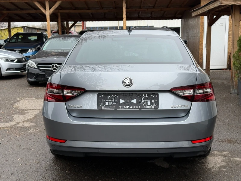 Skoda Superb 2.0TDI* 190к.с* СЕРВИЗНА КНИЖКА С ПЪЛНА ИСТОРИЯ , снимка 6 - Автомобили и джипове - 49815368