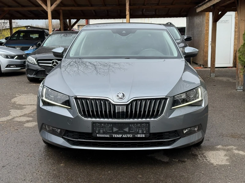 Skoda Superb 2.0TDI* 190к.с* СЕРВИЗНА КНИЖКА С ПЪЛНА ИСТОРИЯ , снимка 2 - Автомобили и джипове - 49815368