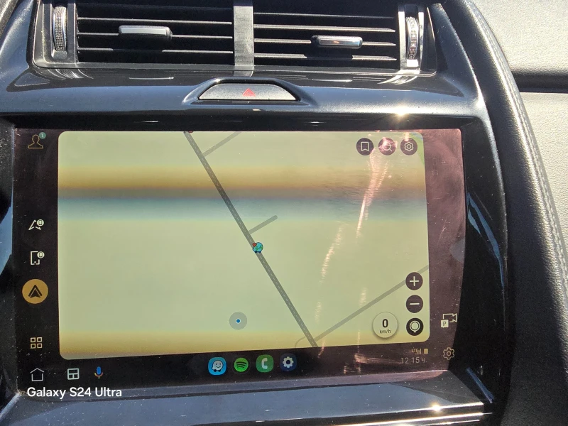 Jaguar E-pace 2.0D-204K.C-4X4-NAVI-CAMERI-EURO6, снимка 12 - Автомобили и джипове - 50140995