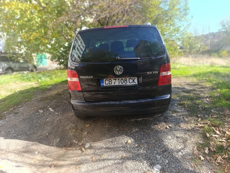VW Touran, снимка 3 - Автомобили и джипове - 52473354