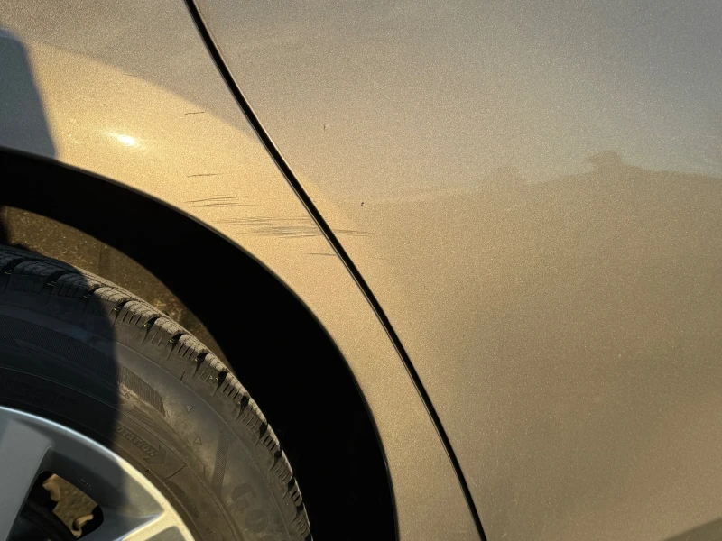 Toyota Auris 1.4 D4D KEYLESS GO / PANORAMA / 6 скорости, снимка 5 - Автомобили и джипове - 52987582