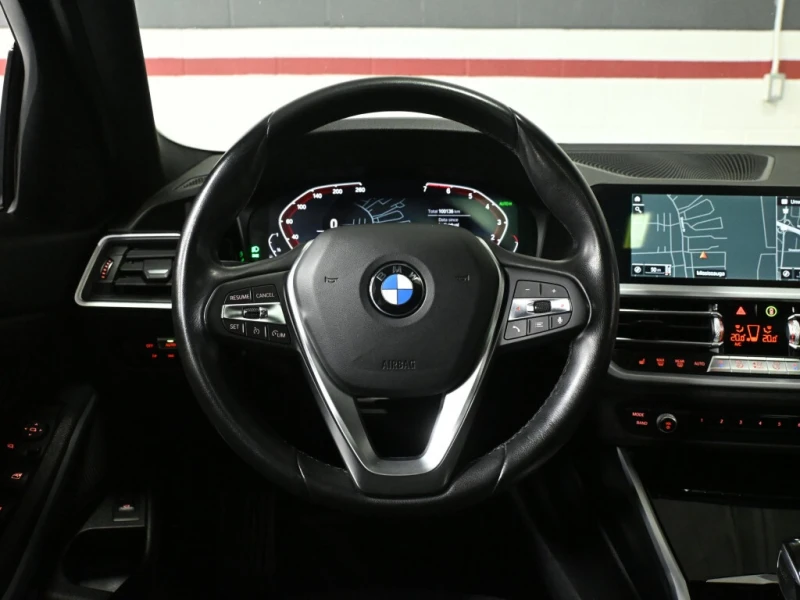 BMW 330 * 330i xDrive No Accident Digital Dash Navigation , снимка 13 - Автомобили и джипове - 52991195
