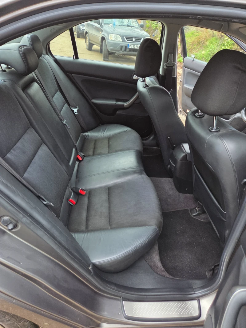 Honda Accord Газ-бензин, снимка 7 - Автомобили и джипове - 53153011