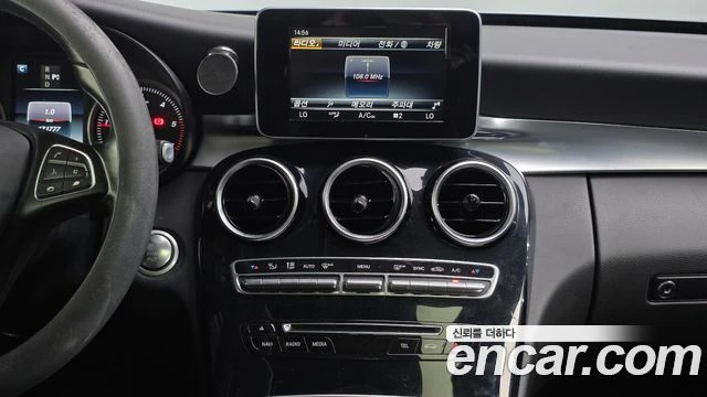 Mercedes-Benz C 200, снимка 14 - Автомобили и джипове - 56077575