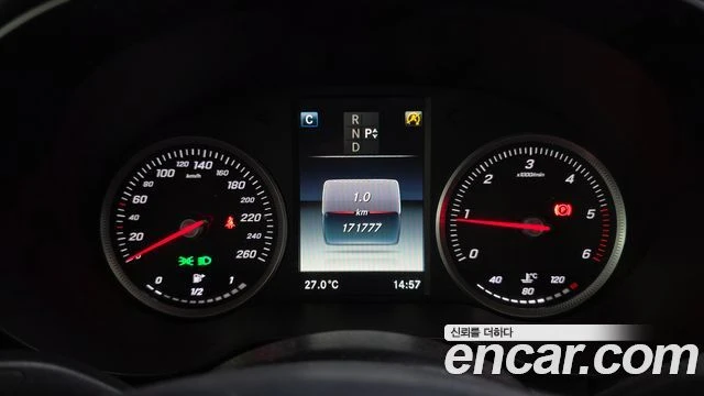 Mercedes-Benz C 200, снимка 8 - Автомобили и джипове - 56077575