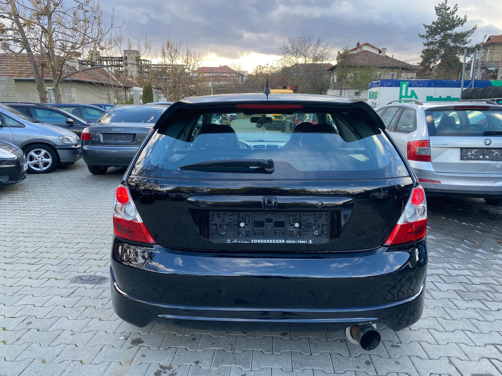 Honda Civic 1.4i 90к.с - изображение 3