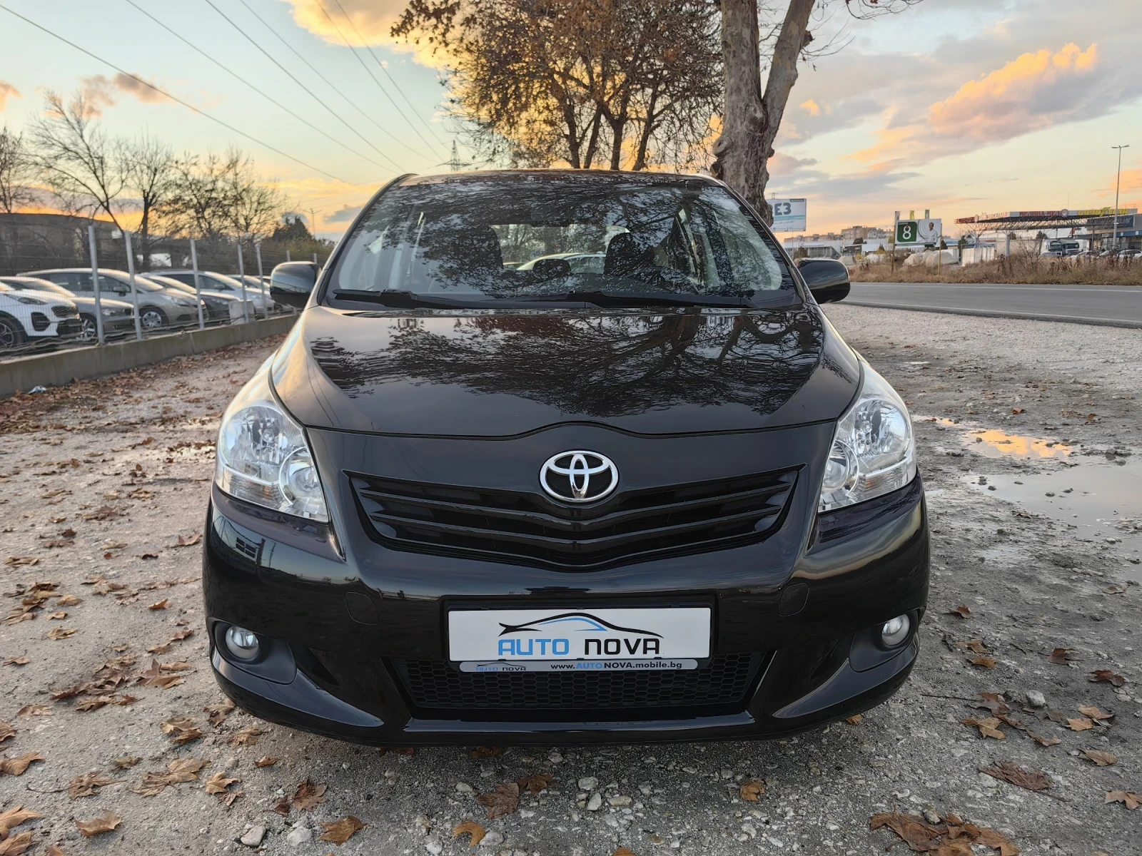 Toyota Verso 1.6 132 К.С. БЕНЗИН!7 МЕСТА! ПАНОРАМА! УНИКАТ  - изображение 2