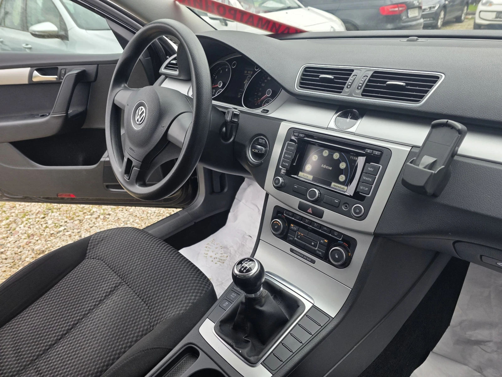 VW Passat B 7 NAVI, снимка 13 - Автомобили и джипове - 49491860