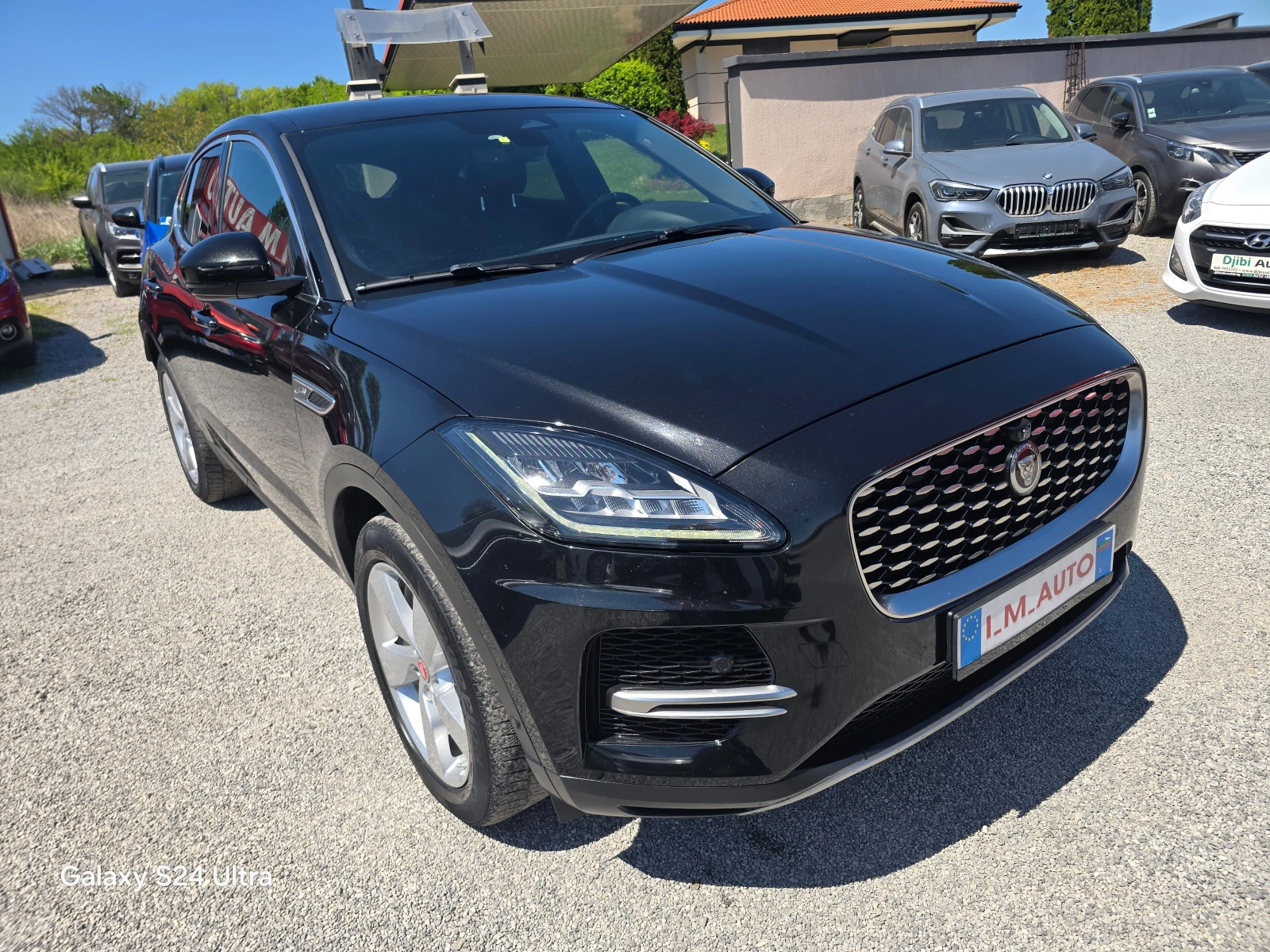 Jaguar E-pace 2.0D-204K.C-4X4-NAVI-CAMERI-EURO6 - изображение 3