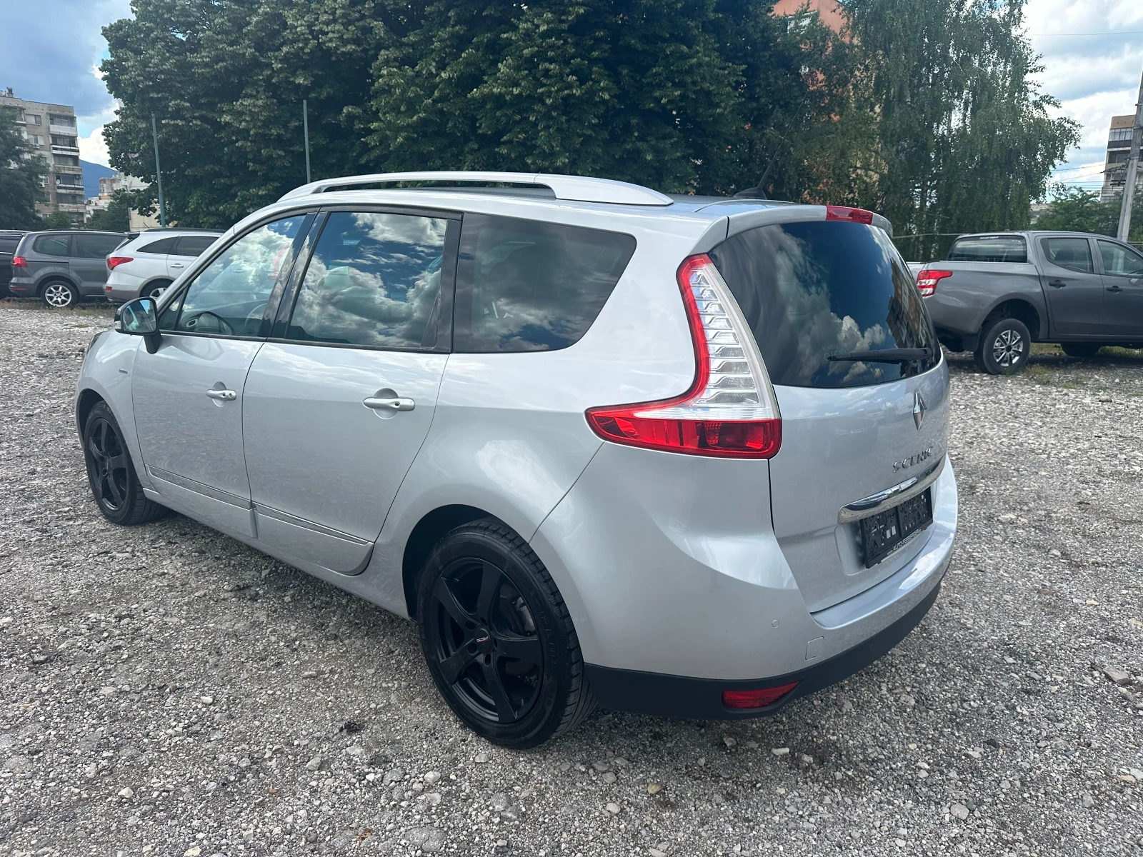 Renault Grand scenic 1.5DCI 110kc FACE X-MOD NAVI - изображение 3