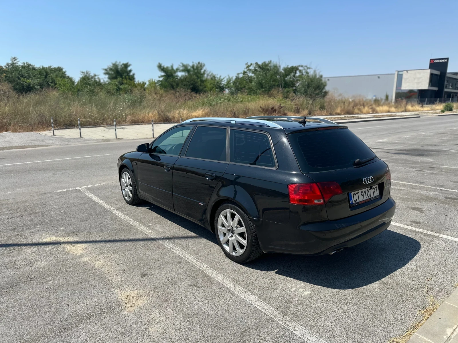 Audi A4 2.0TDI S-line - изображение 4