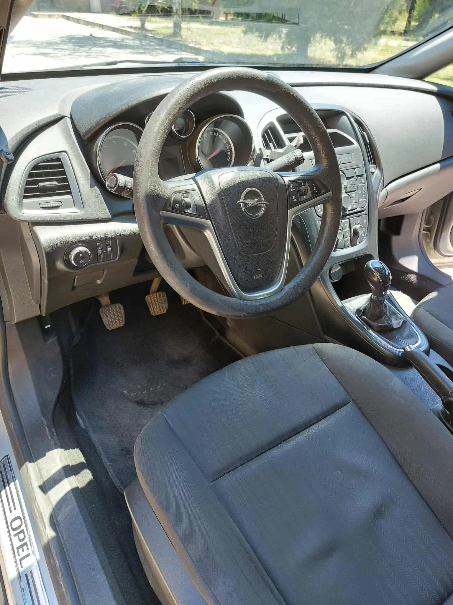 Opel Astra J - изображение 7