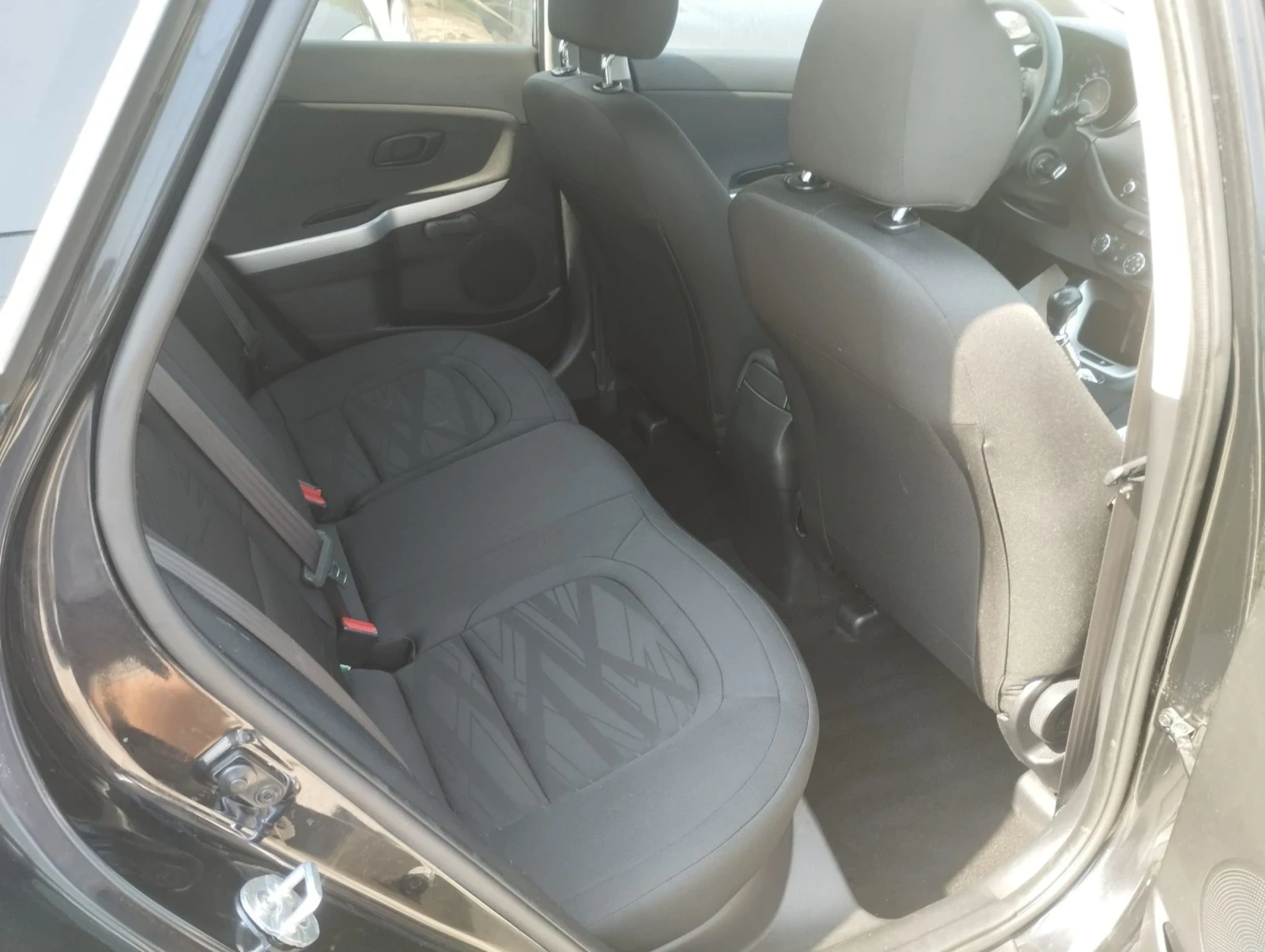 Kia Ceed 1.6 бензин  | Mobile.bg — изображение 11