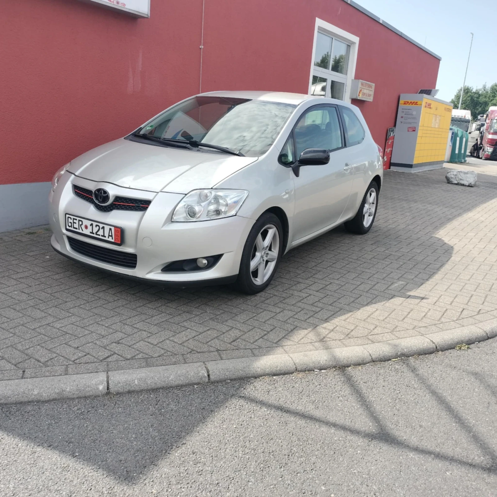 Toyota Auris  - изображение 8