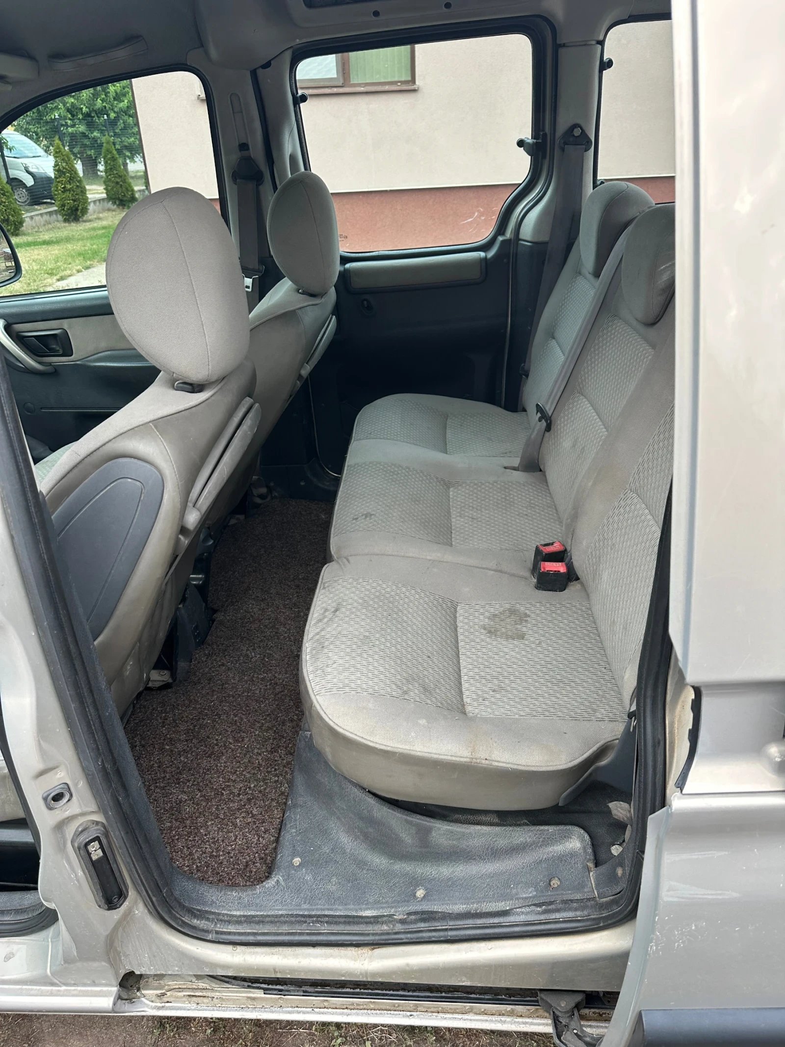 Citroen Berlingo 1.6 90кс КЛИМА - изображение 9