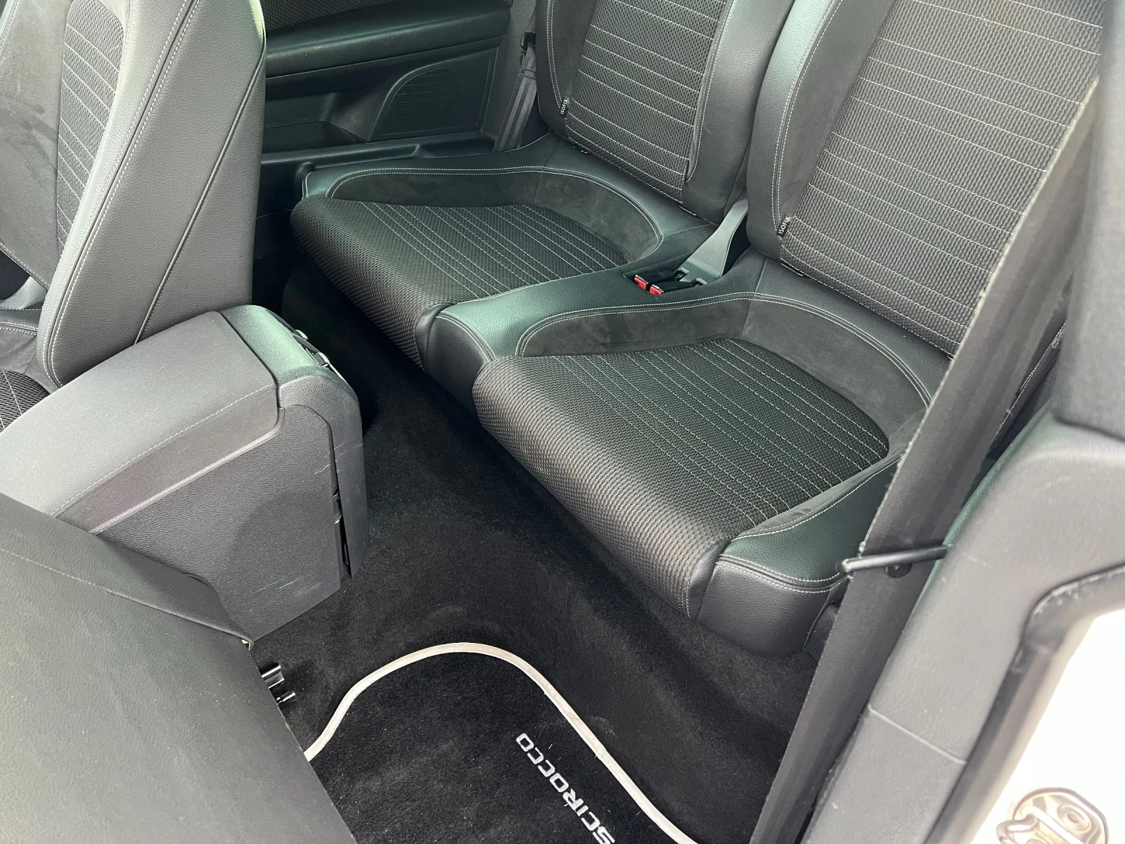 VW Scirocco 2.0TDI Navi- Sport | Mobile.bg   11