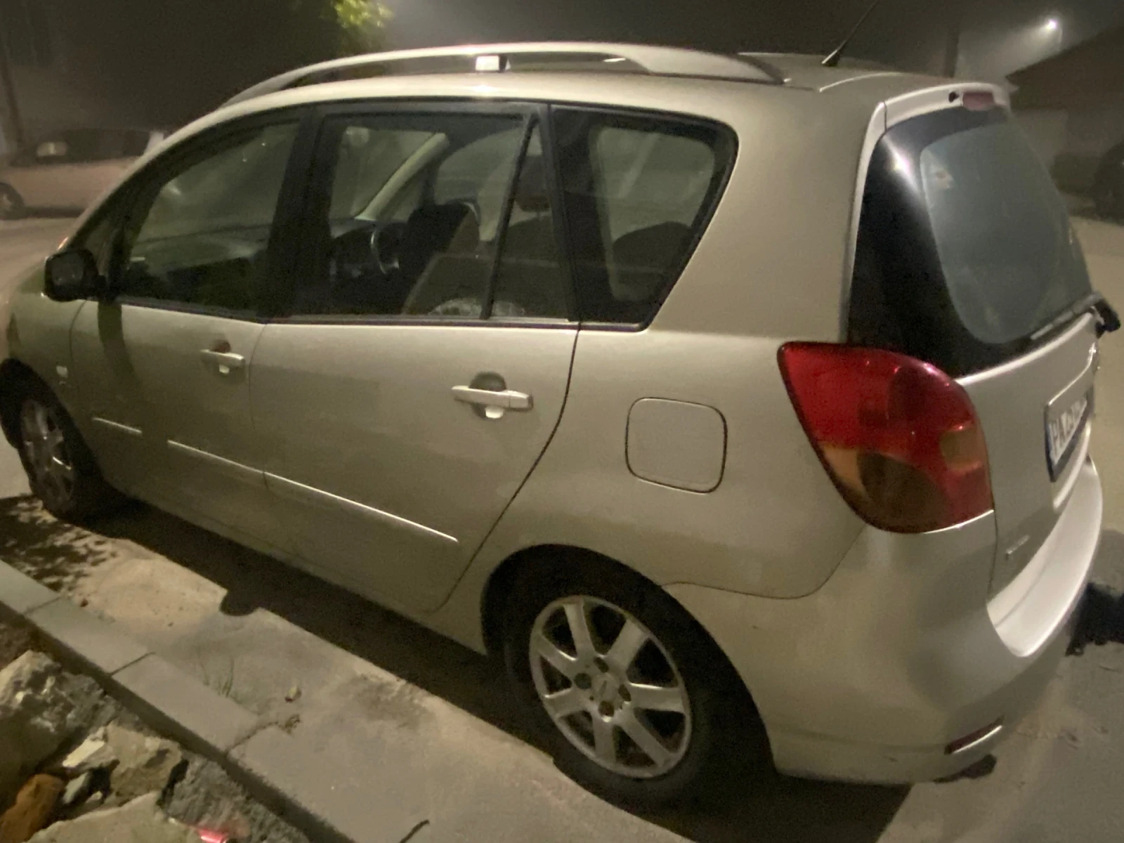 Toyota Corolla verso | Mobile.bg   5