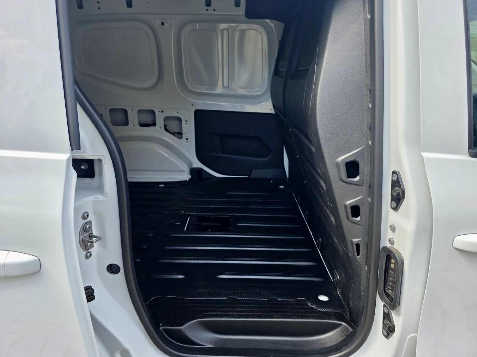 Nissan Townstar Electric , снимка 8 - Автомобили и джипове - 54042876