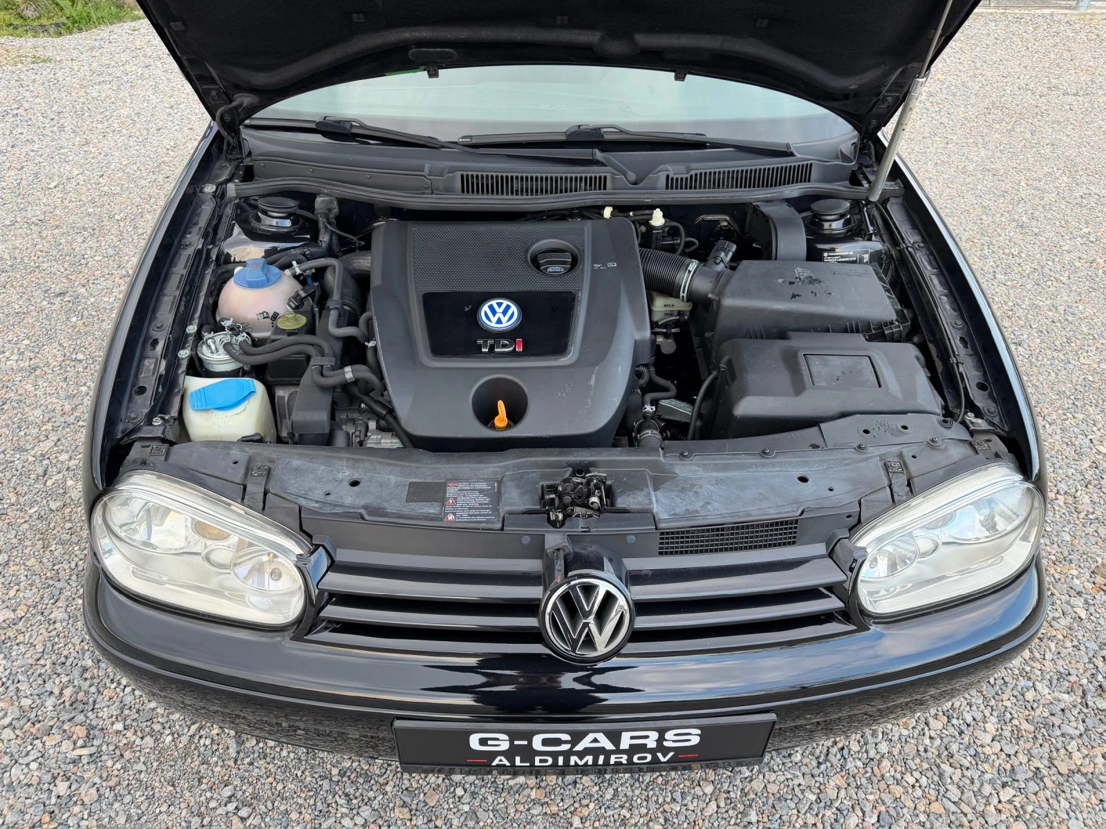 VW Golf 1.9/101кс., снимка 16 - Автомобили и джипове - 54044737