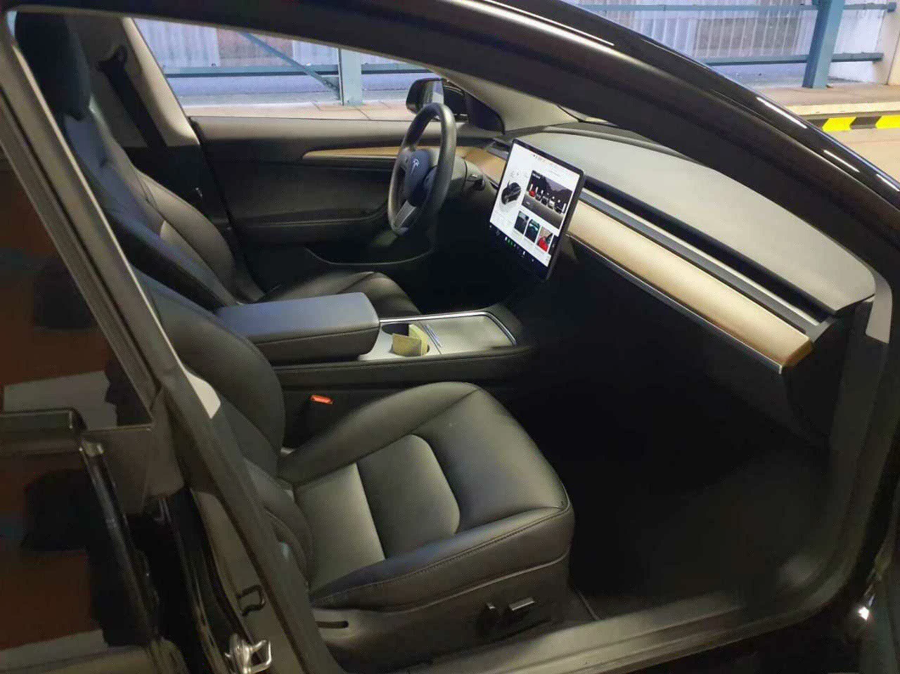 Tesla Model 3 Standard Range, снимка 7 - Автомобили и джипове - 54123308