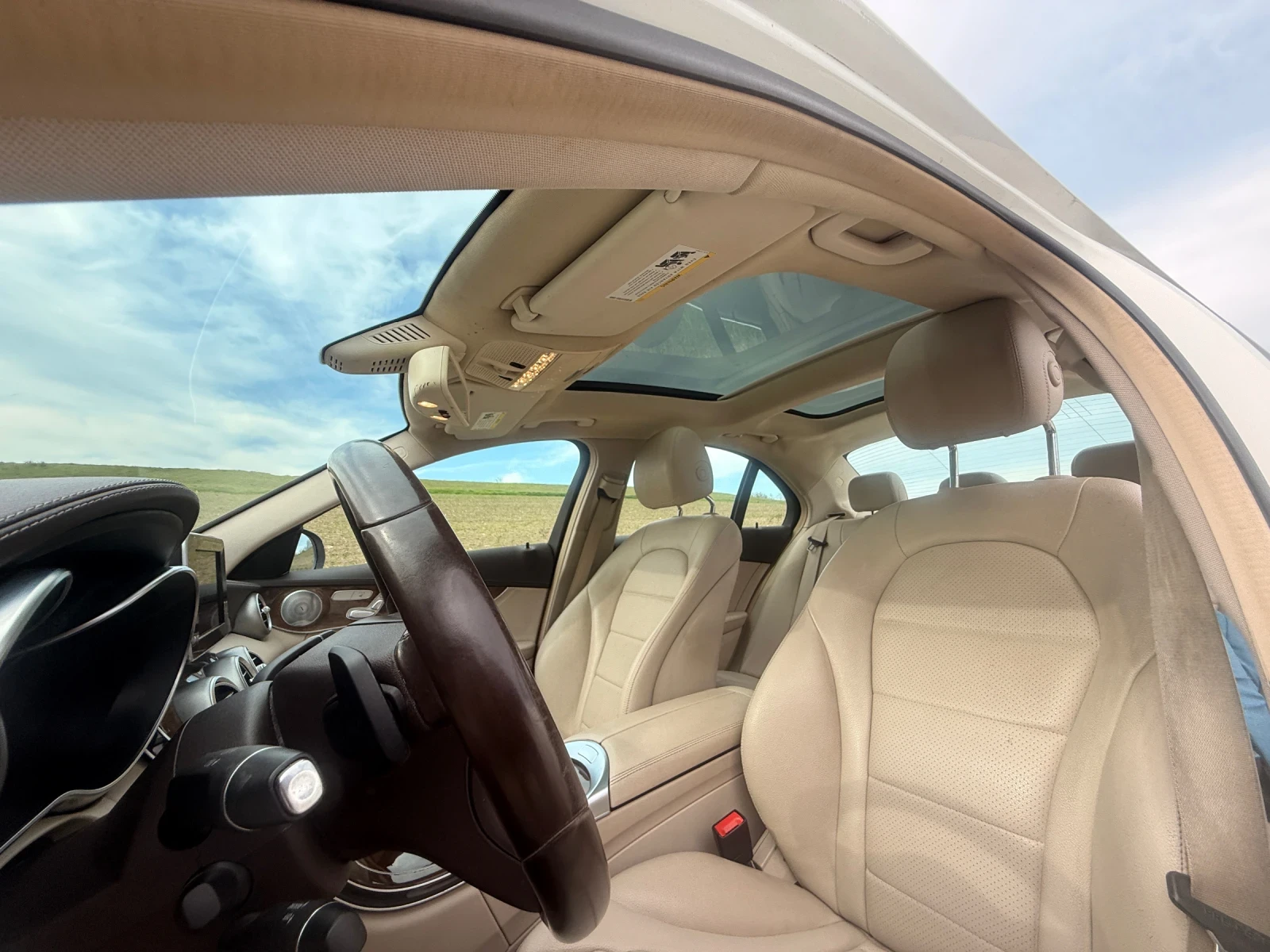 Mercedes-Benz C 300 4Matic, снимка 9 - Автомобили и джипове - 54459349