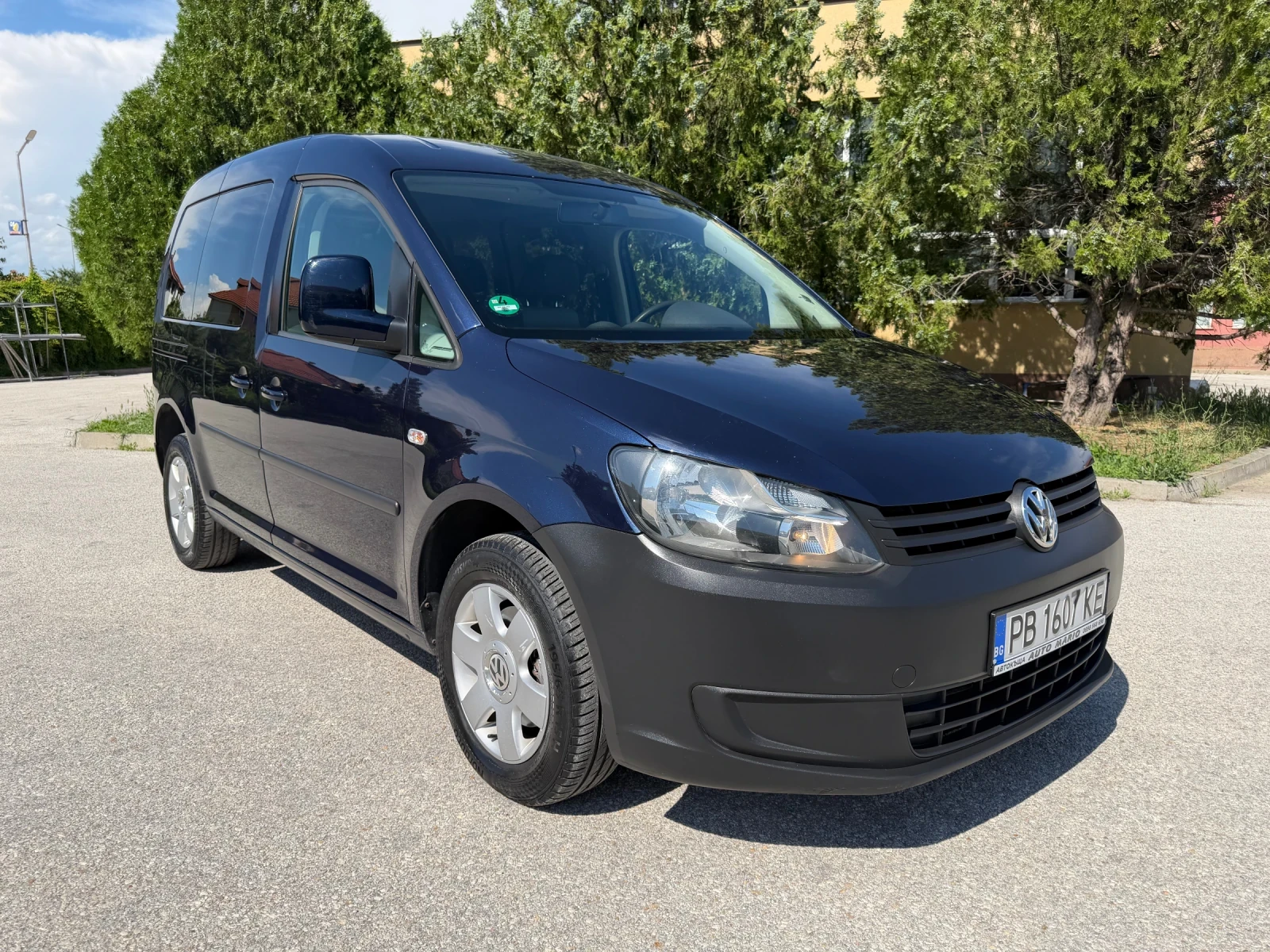 VW Caddy 1.6TDI 102к.с. ТОП СЪСТОЯНИЕ ГЕРМАНИЯ, снимка 8 - Автомобили и джипове - 54829229