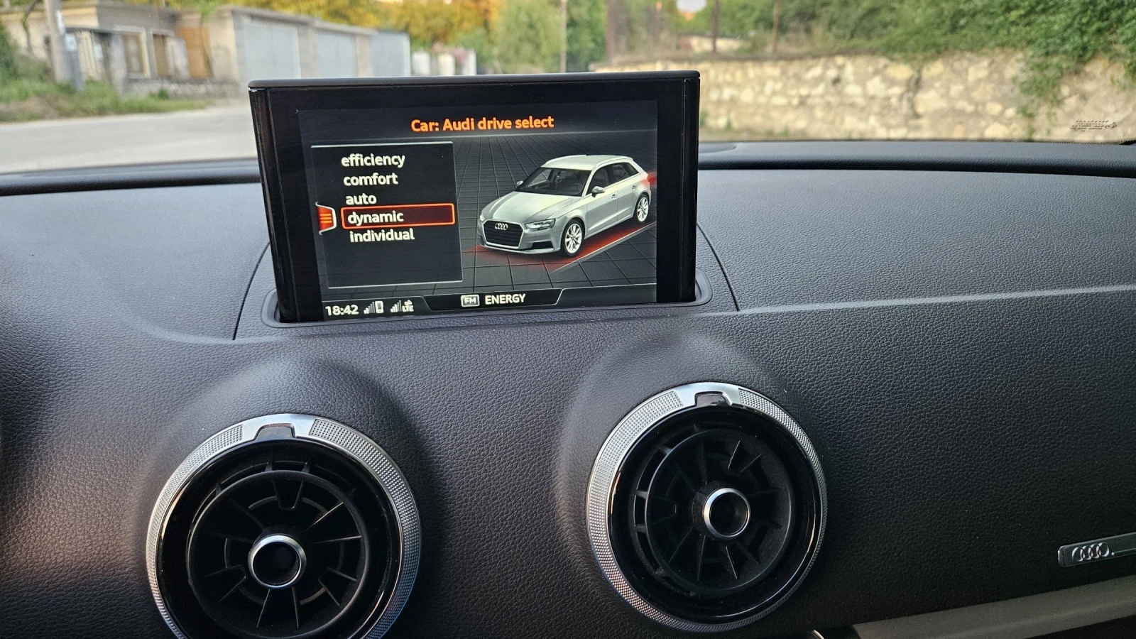 Audi A3 1.6 TDI...S-LINE..FACE , снимка 12 - Автомобили и джипове - 54896810