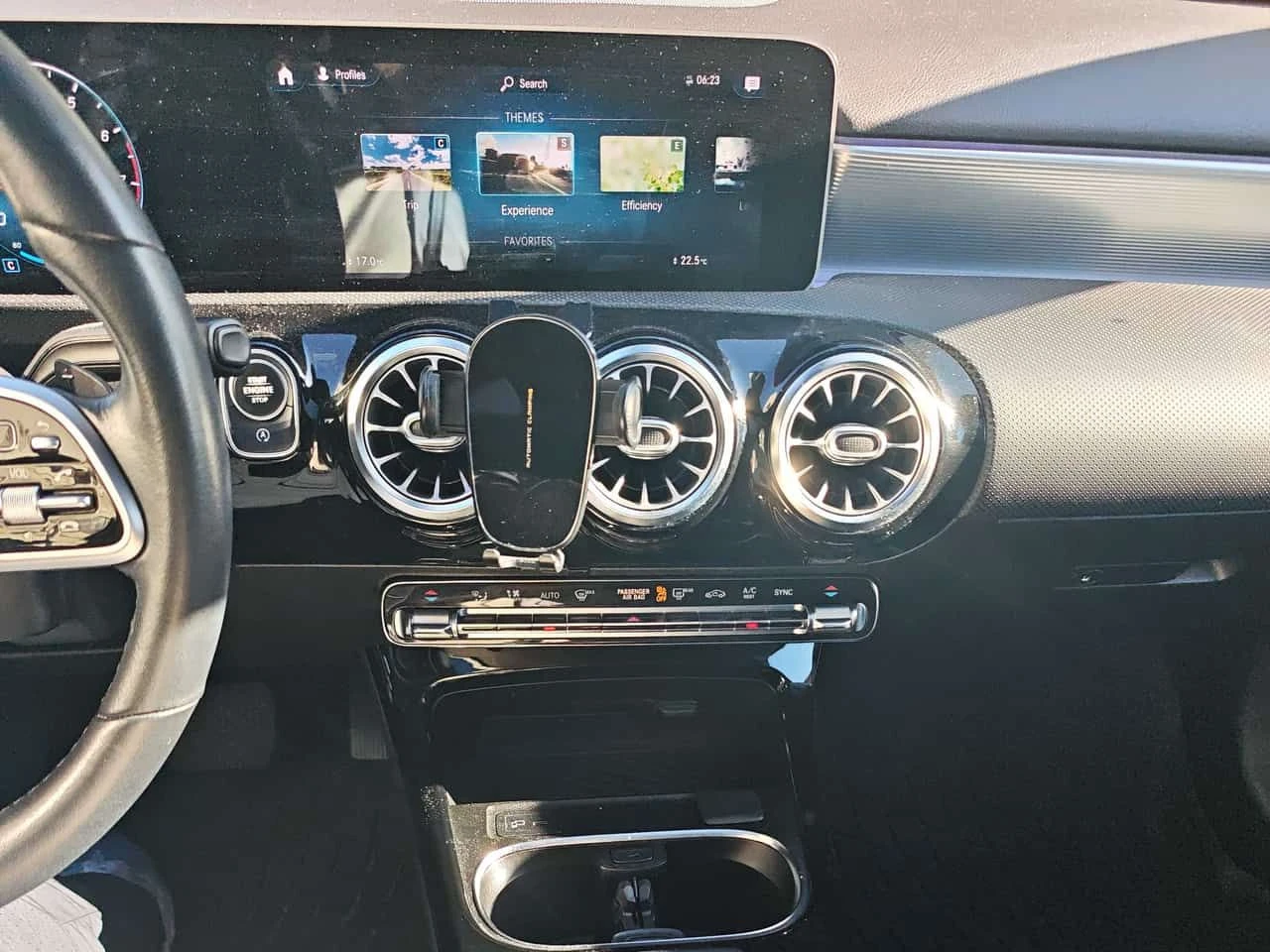 Mercedes-Benz A 220 * CARFAX * ОПЦИЯ ЗА ФИНАНСИРАНЕ, снимка 9 - Автомобили и джипове - 54904544