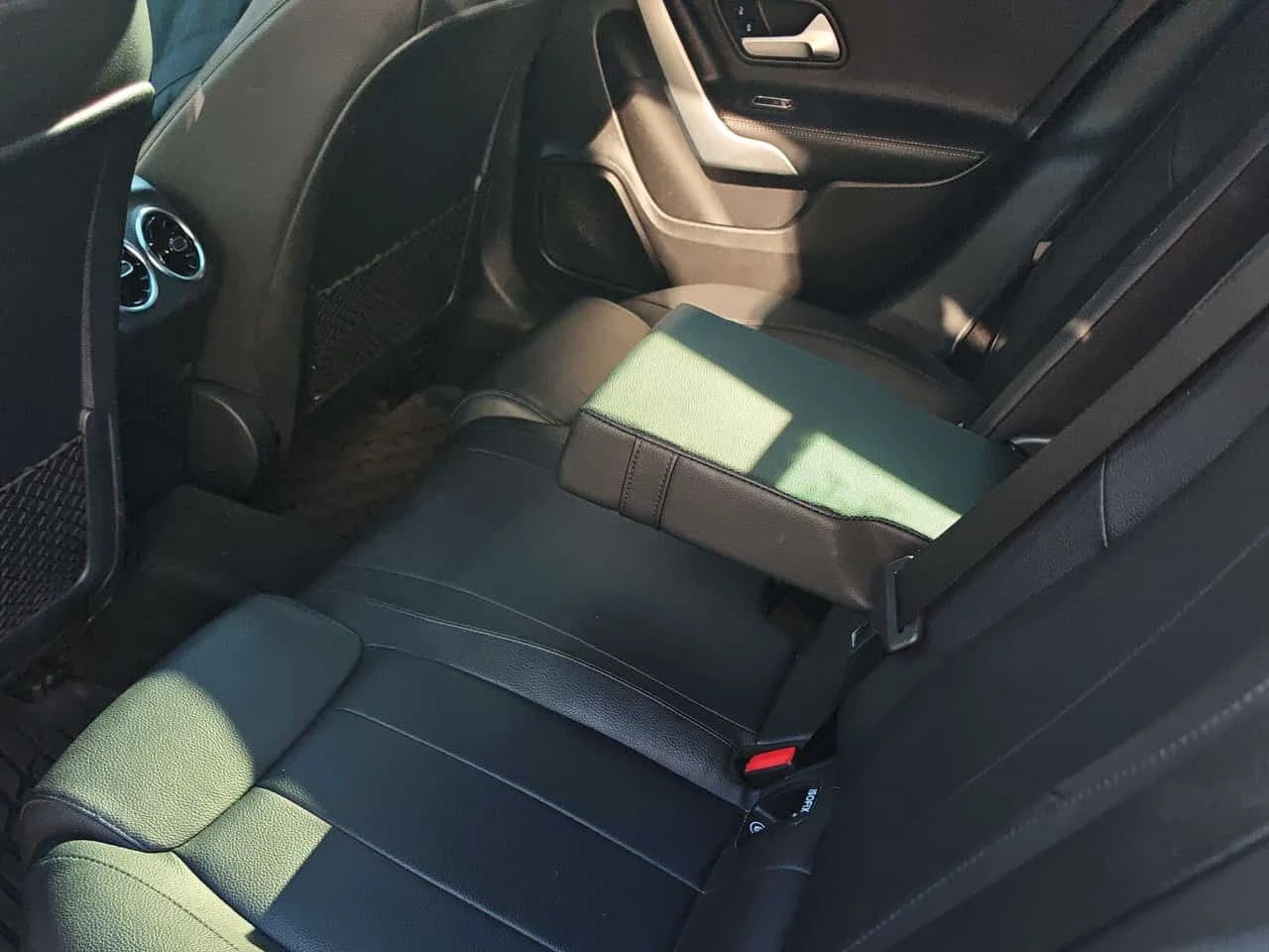 Mercedes-Benz A 220 * CARFAX * ОПЦИЯ ЗА ФИНАНСИРАНЕ, снимка 10 - Автомобили и джипове - 54904544