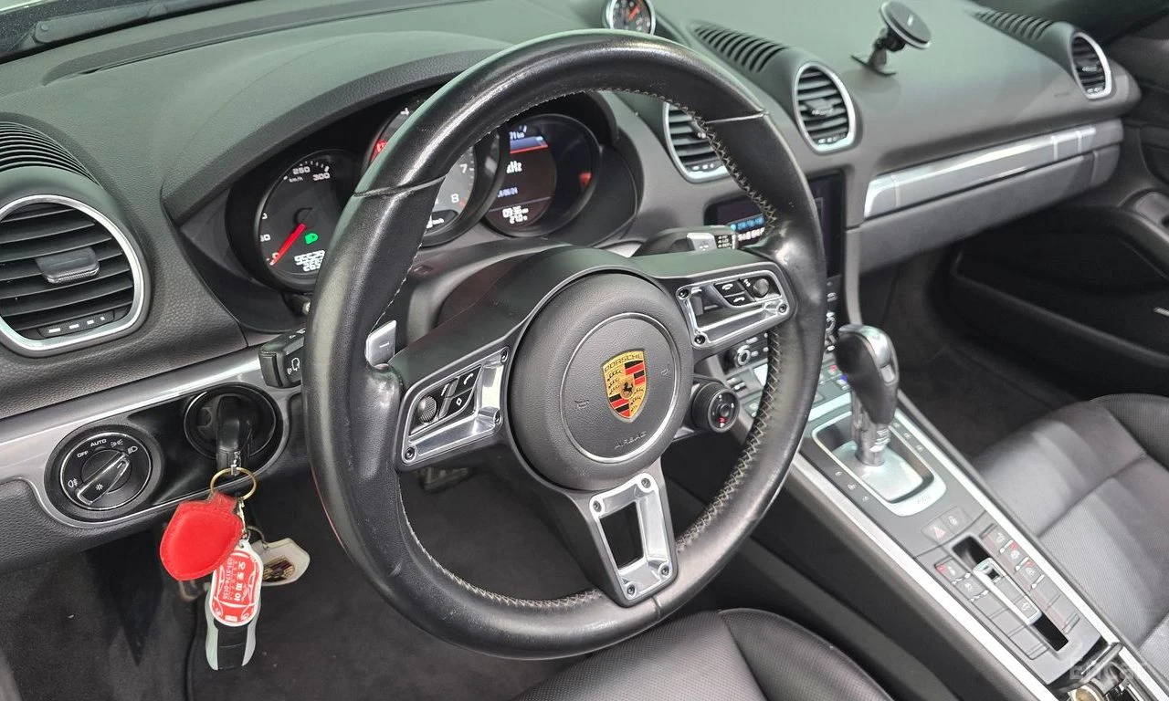 Porsche Boxster 2.5 S* CABRIO* BOSE* ПОДГРЕВ* ОБДУХВАНЕ* КАМЕРА* , снимка 8 - Автомобили и джипове - 55046174