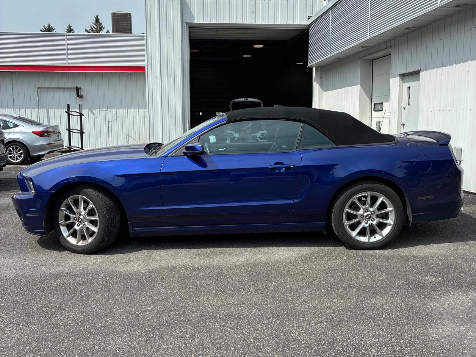 Ford Mustang V6* PREMIUM* RWD* CARFAX* АВТО КРЕДИТ* , снимка 3 - Автомобили и джипове - 55188579