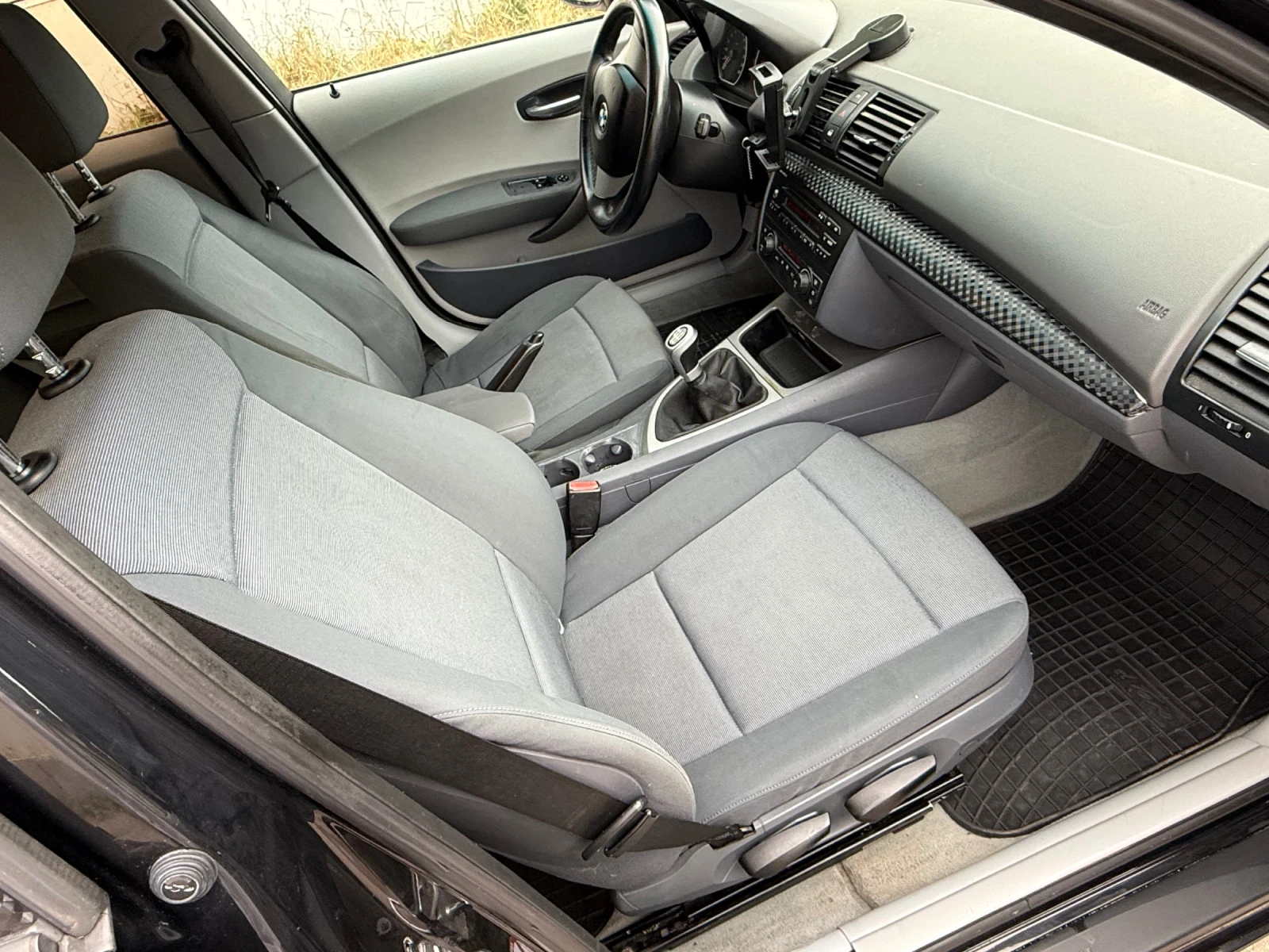BMW 118 Обслужен , снимка 14 - Автомобили и джипове - 55191783