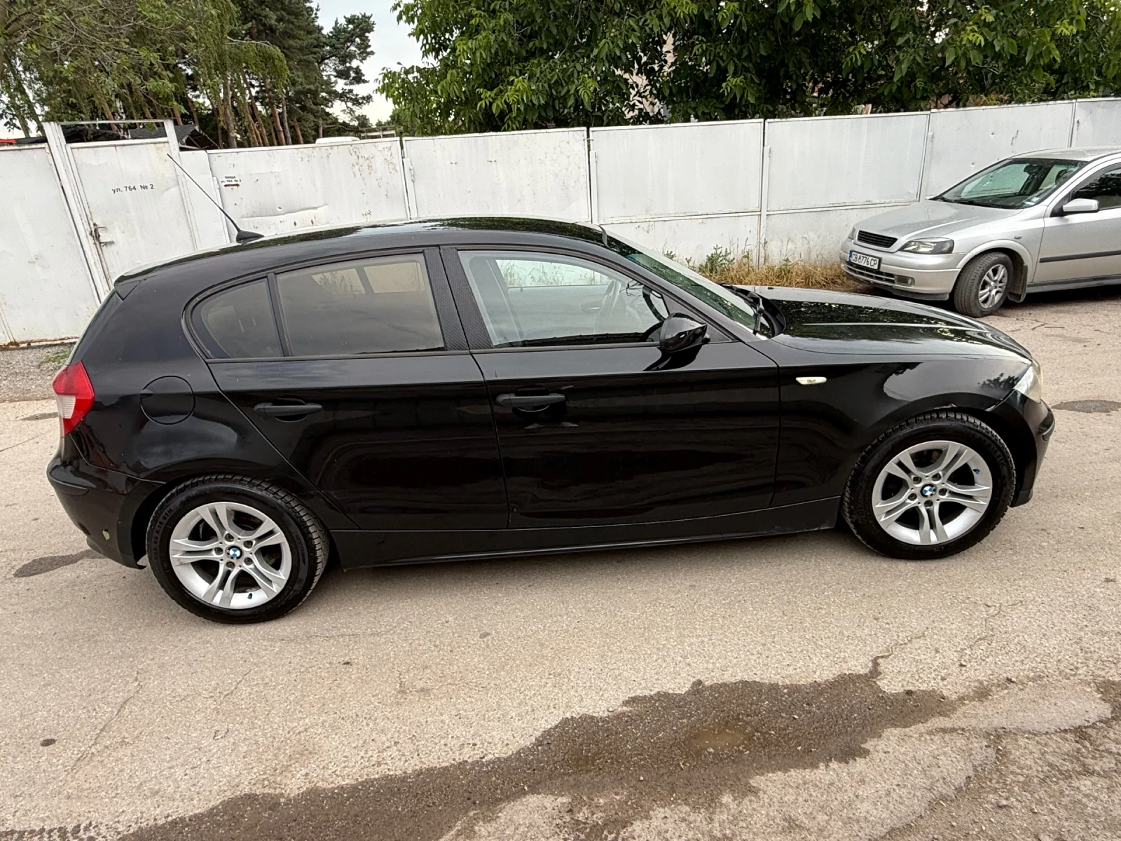 BMW 118 Обслужен , снимка 2 - Автомобили и джипове - 55191783