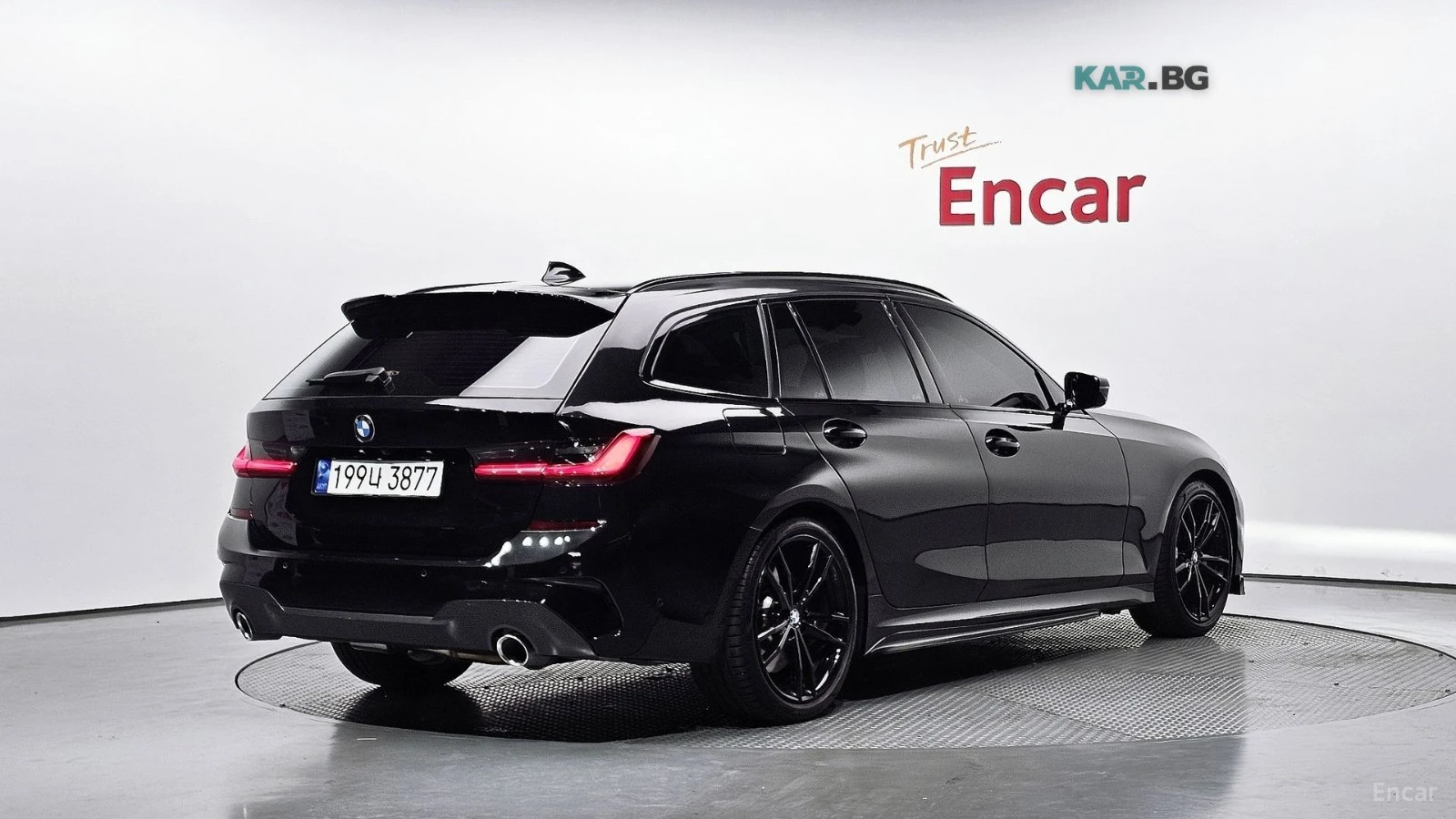 BMW 320 Touring M Sport* КОЖА* НАВИ* ПАНО* 360* HUD, снимка 2 - Автомобили и джипове - 55409698