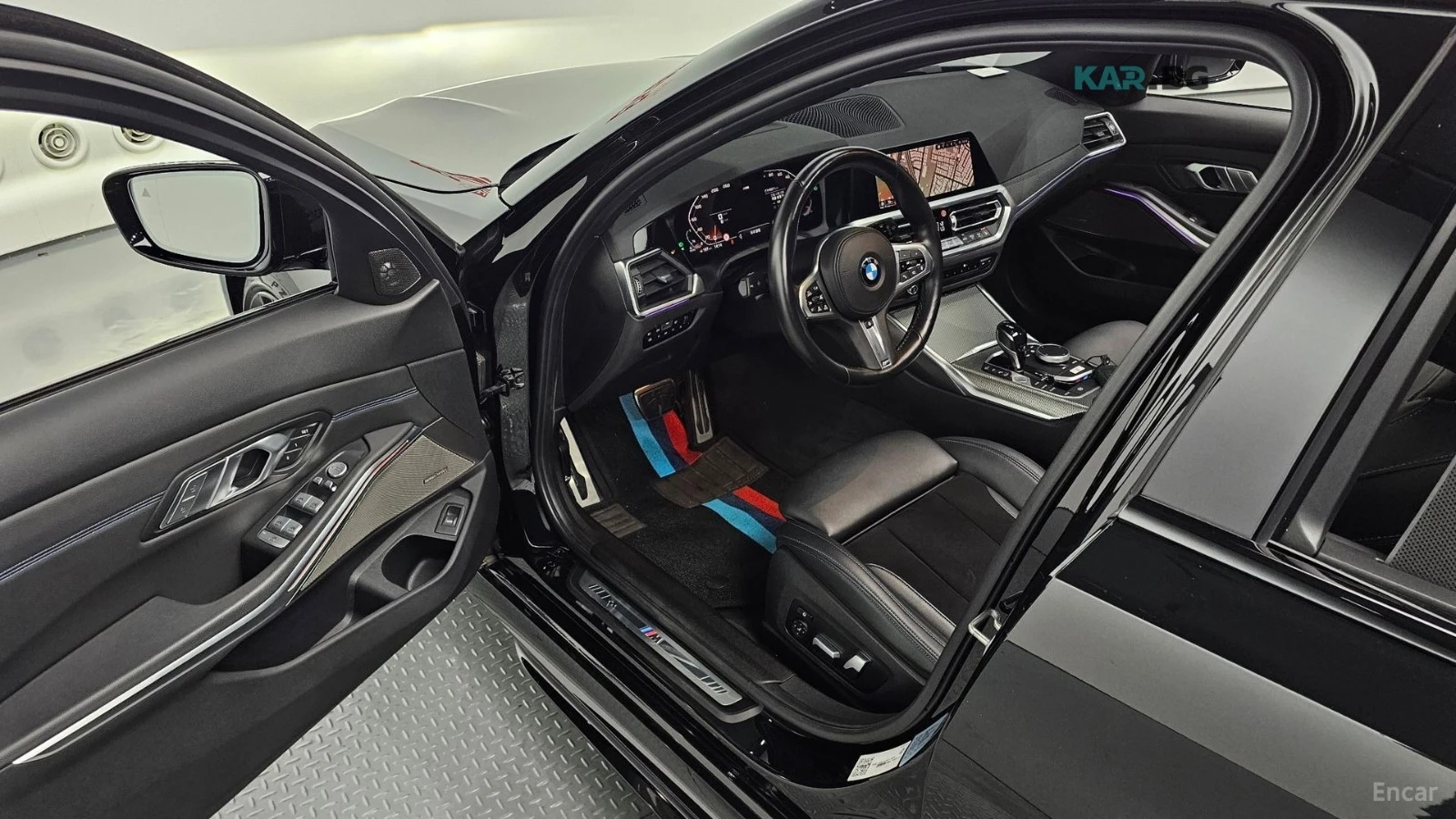 BMW 320 Touring M Sport* КОЖА* НАВИ* ПАНО* 360* HUD, снимка 9 - Автомобили и джипове - 55409698
