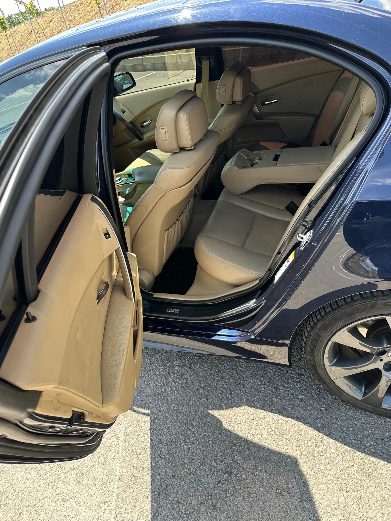 BMW 530 3.0D, снимка 11 - Автомобили и джипове - 55413845